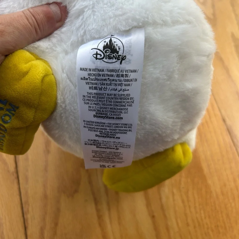 Disney Parks Stuffed Animal Kingdom Merry Menagerie Penguin Plush‎ Puppet